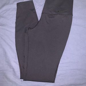 NWOT Nike Dri Fit High Waisted legging